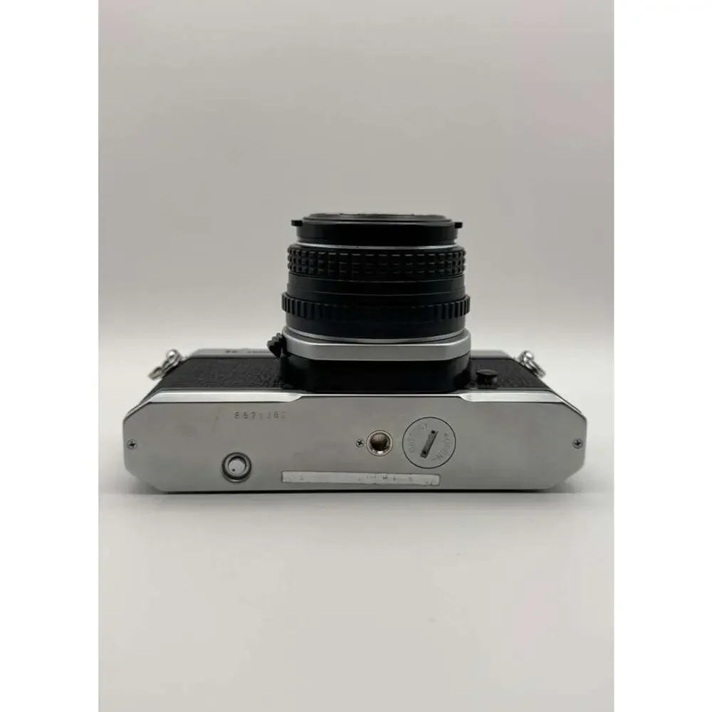 Pentax K1000 35mm SLR Film Camera SMC Pentax-M 50mm f/2 Lens Flash Manual N.MINT